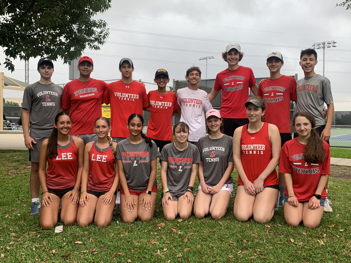 2024 District Tournament Day 1 is in the books. We showed up and gave it our all! Semi finals tomorrow morning at NEISD Tennis Center at 8am for GD Guillemard/Johnson, GS Kayla Surpless and BS Matias Del Valle. Let’s bring home the Gold!