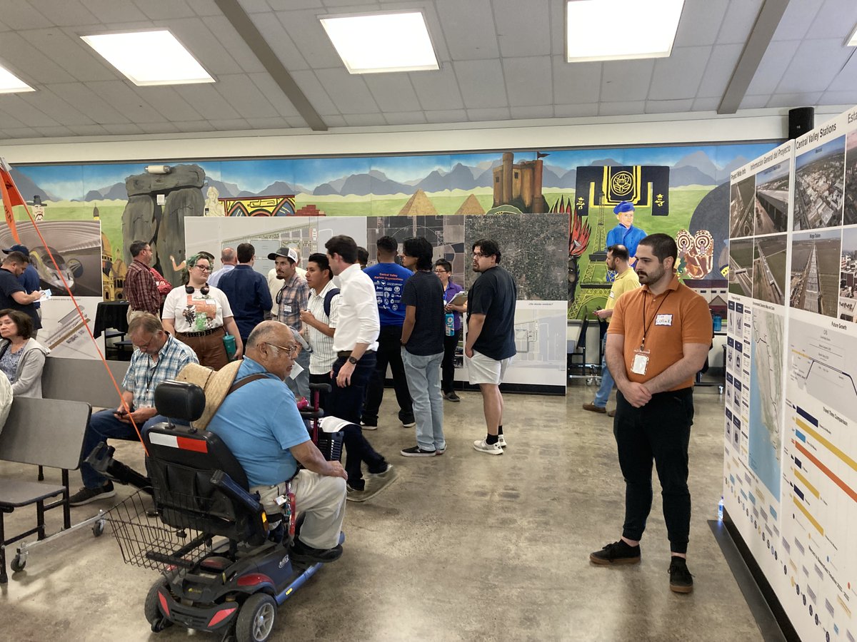 We had a fantastic night in the @CityofHanford talking with community members about the Kings Tulare Station!

Public feedback is crucial to planning HSR stations that integrate seamlessly into communities and connect CA. Thanks to all who came out to speak with us! #BuildHSR