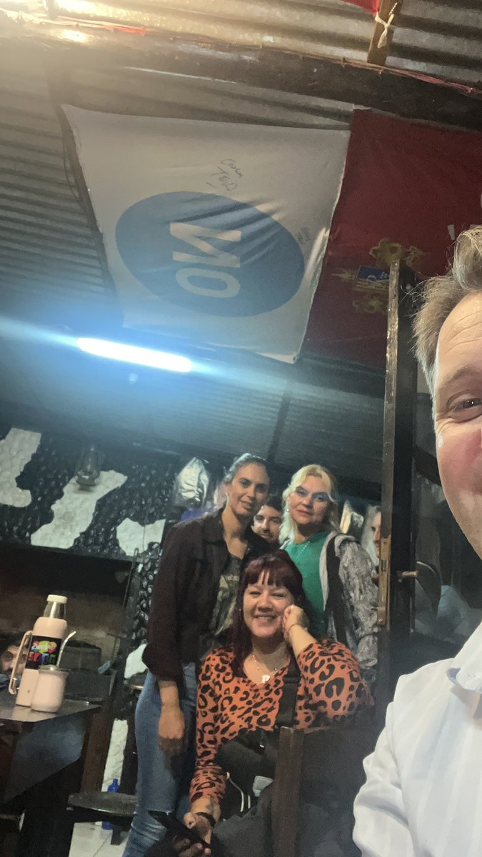 Mientras otros compañeros inauguran comité en Independencia
Nosotros militamos en la ciudad 
<a href="/amo_62florida/">Agrupación Manuel Oribe</a>