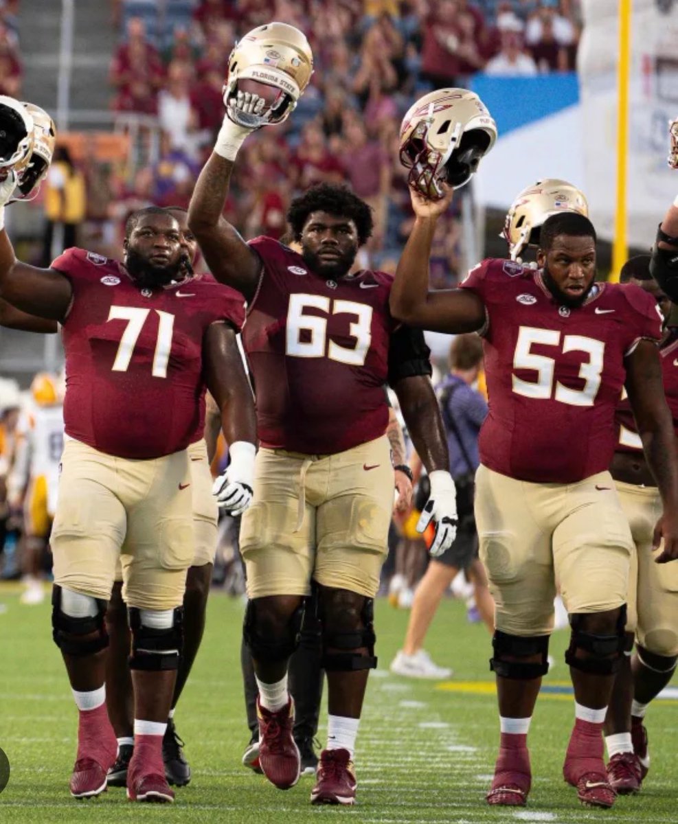 Blessed to receive an Offer from Florida State University! @ThomsenChris @therealraygates @CoachEReinhart @CoachCalhoun46 @CoachKPark @MikeRoach247 @TFloss32 @247Hudson @samspiegs @GHamiltonOTF @ClarkHFB247 @Jason_Howell @AndrewHatts @ChadSimmons_ @Kennedy247 @adamgorney