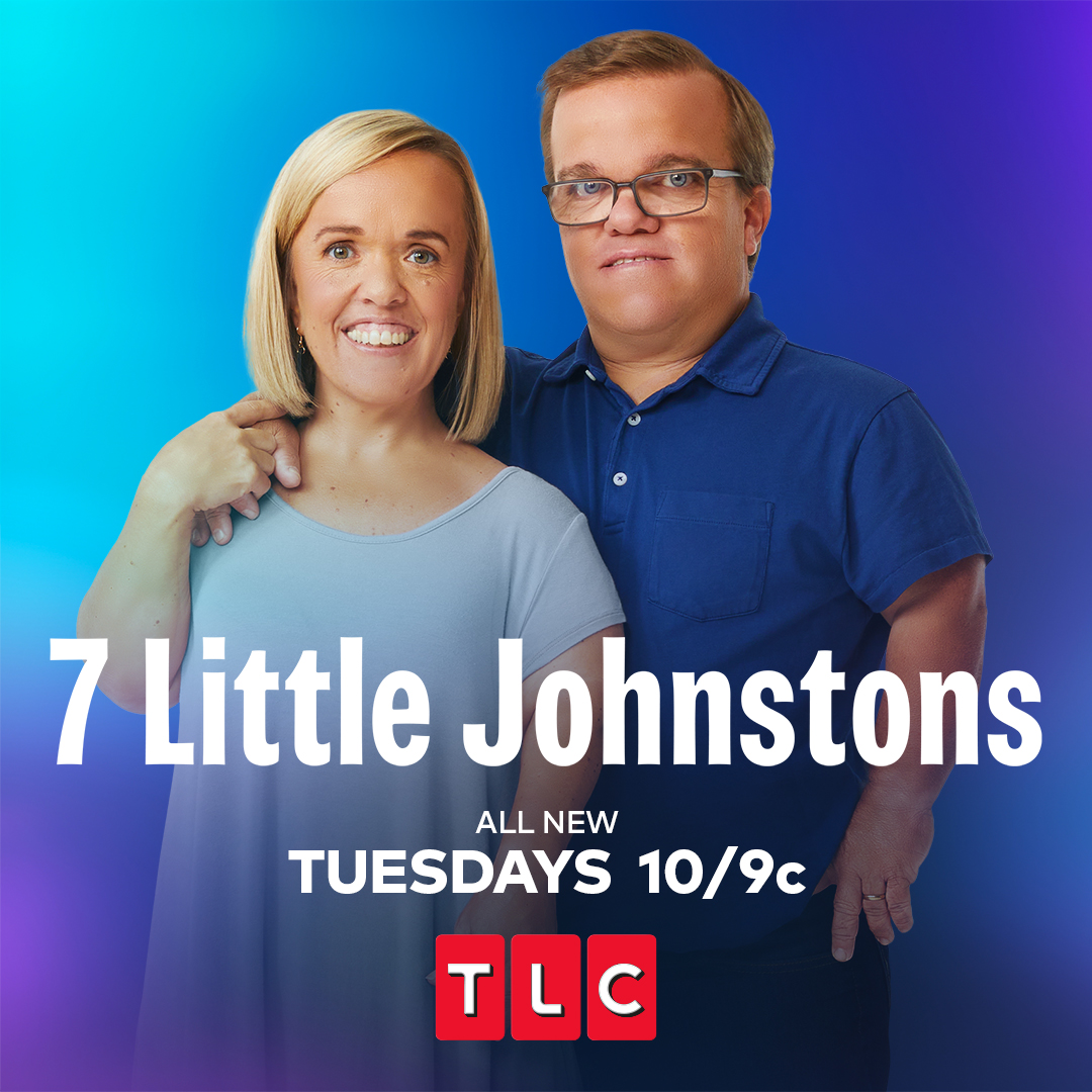 Amber cashes in one of her couple currency cards on #7LittleJohnstons, starting now!