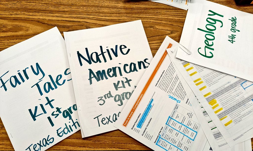 Spent some time studying @amplify #CKLA Texas #TEKS documents & created a unit unpacking kit to teachers. After learning the standards, we're going to dive deeper into the genres features studied in the unit. If teachers know more, students will learn more 😊 @lead4ward