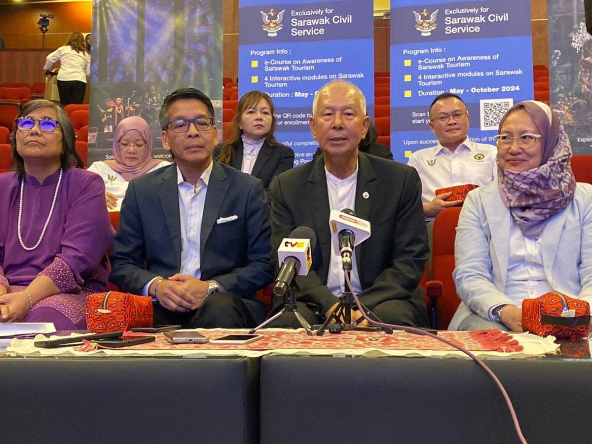 砂政府放眼2024年迎来400万游客人次

完整新闻，请点击以下链接：
premierdept.sarawak.gov.my/web/subpage/ne…

#UKASnews
#UKAS华语新闻
#SaluranInformasiRakyat
#SarawakMajuMakmur