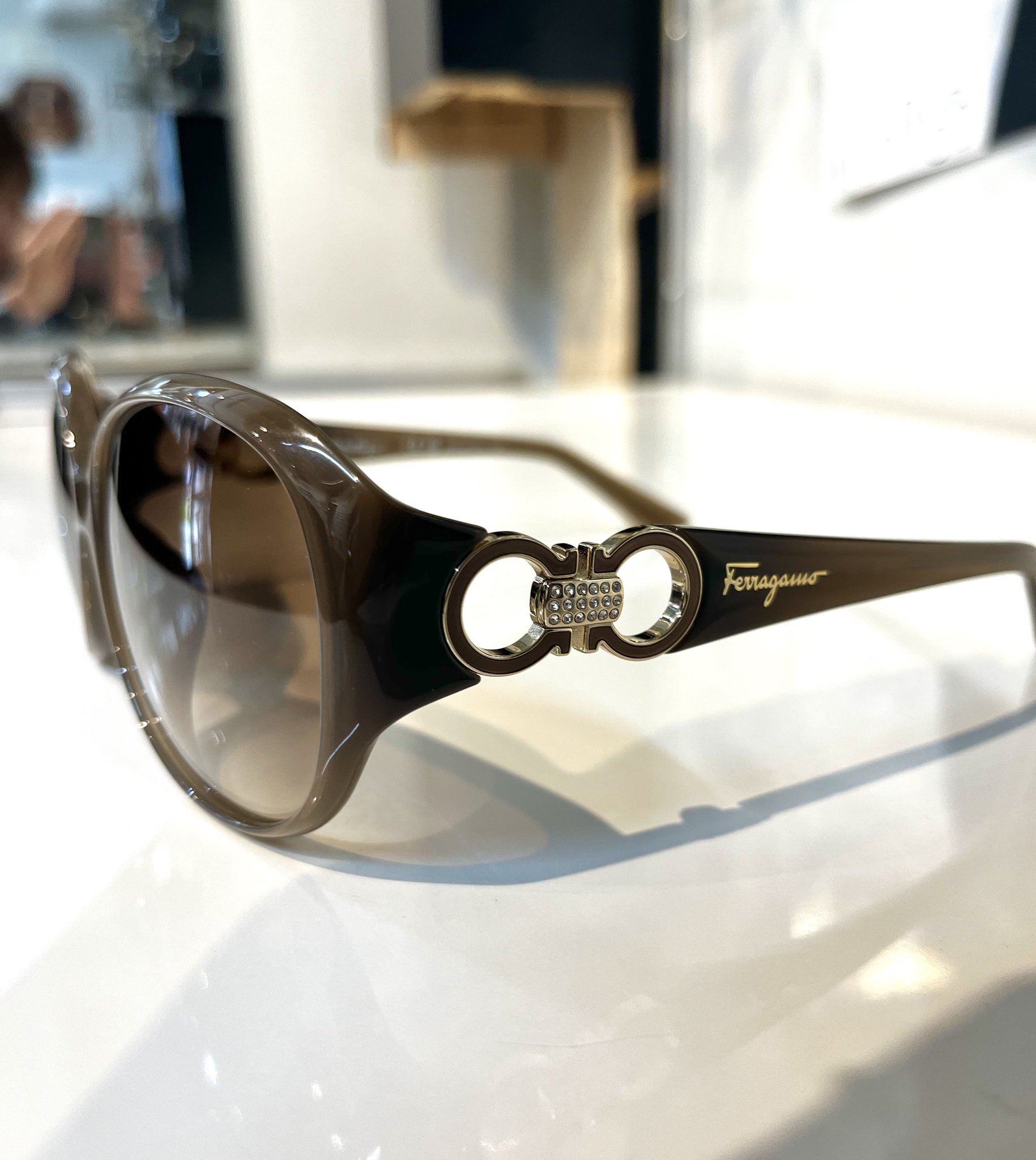 Salvatore Ferragamo ガンチーニ　ラインストーン　サングラス サルバトーレフェラガモ Salvatore Ferragamo サングラス