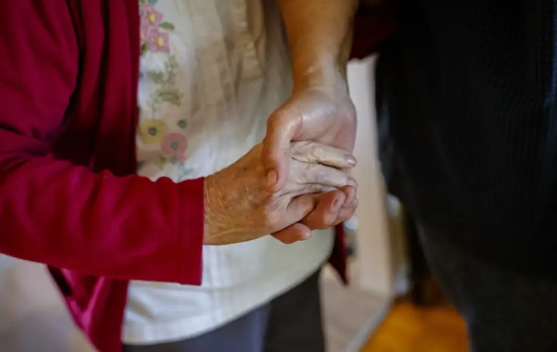 Nos urgences, nos échecs, nos aînés: Si le Québec ne change pas la façon dont les soins et services de soutien à domicile pour nos aînés sont gérés, on se dirige tout droit vers un mur, par @alexandresirois lapresse.ca/dialogue/chron… via @lp_lapresse @NeglectedNo