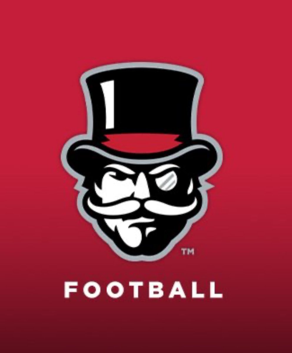 After a great call with @qbill_8 I’m blessed to receive an offer from Austin Peay. Thanks for coming out to spring practice to watch @LambertFtBall @RecruitLambert @GovsFB @CoachFarisAPSU @Coach_Shugg @AP_Coach_Weave @kjackson_8 @JulianRossFB @JohnLangFB @Govs_Recruiting…