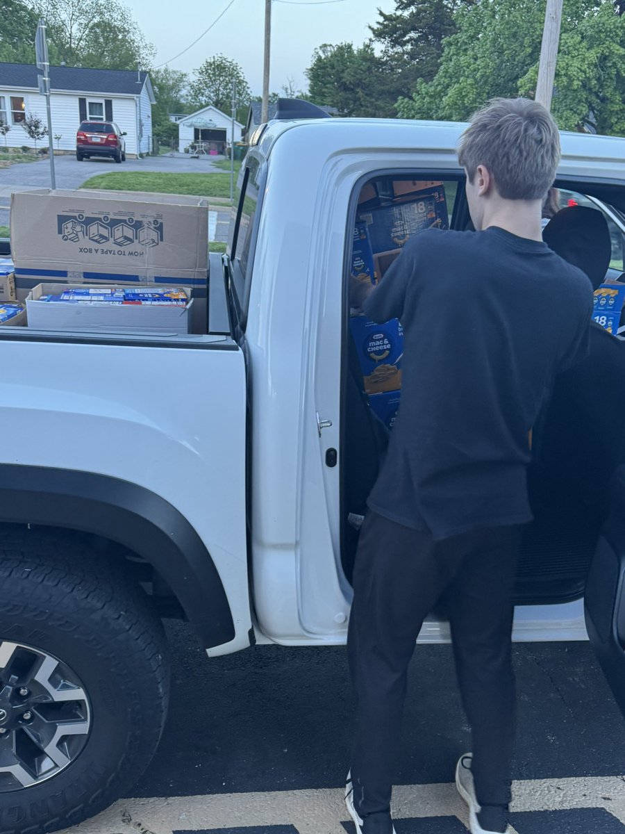 Michelle Liles tweet media