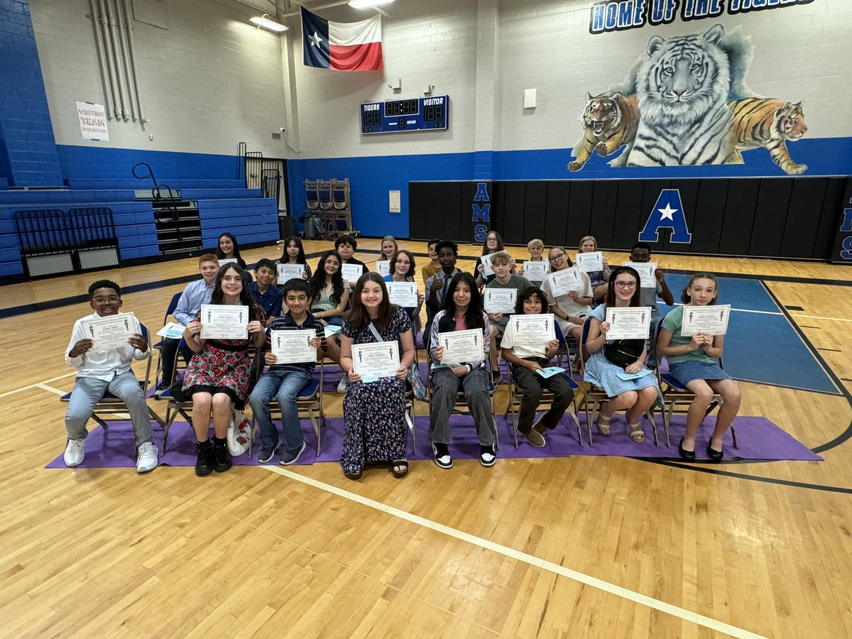 Congratulations to the newest members of the @HumbleISD_AMS NJHS Chapter! #njhs #studentleaders #shinealight #senditon @HumbleISD