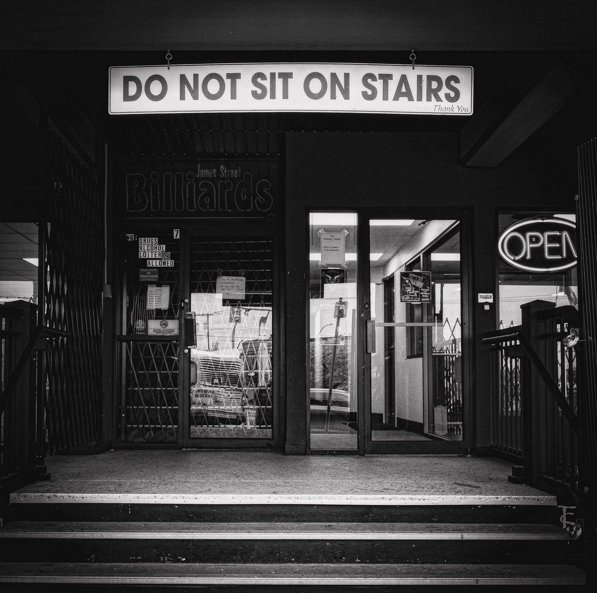 Rules are meant to be broken… #bnwphotography #photography #streetphotography #art #artist @MagnumPhotos @AlamyContent