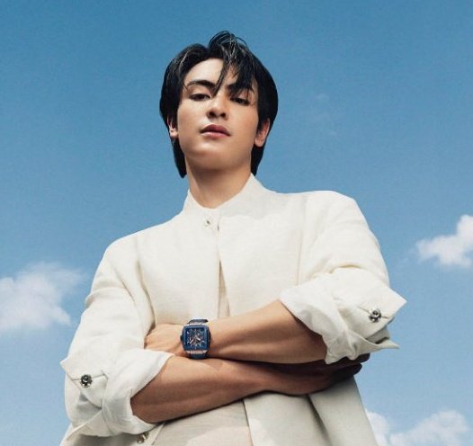 Joongjoong on ElleMen digital cover May issue 🥹🥹🥹
Omggg he looks gorgeous with Hublot watch 😎
#ELLEMENandJoongArchen
#JoongArchen #จุงอาเชน
#Hublot #HublotThailand