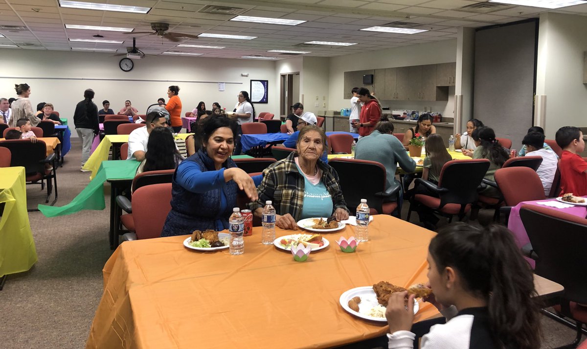 BPS Family Literacy and PADRES parents came together to celebrate their many accomplishments this year. NE SFEC @BPSNE continues to build stronger partnerships between families and school communities. Thank you parents for your family engagement! #NCFL #MakingADifference