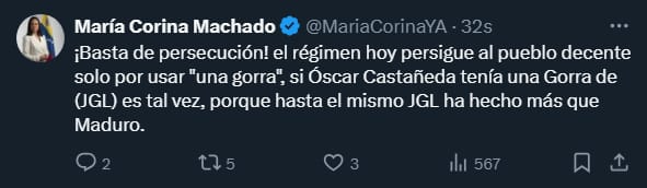 Es así como María Corina Machado, sube un tuit diciendo que el Narco Chapo Guzmán, ha hecho más que Maduro para defender a Óscar Castañeda y en segundos no aparece más.

Entonces la teoría si es cierta ella es 
#NARCOrinaMachado