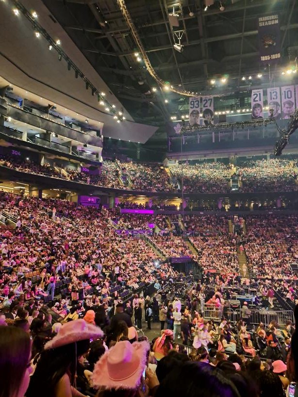 @ScotiabankArena @nickiminaj  #GagCityToronto 🩷🙌🏽🧕🏽🎵🎶🎼