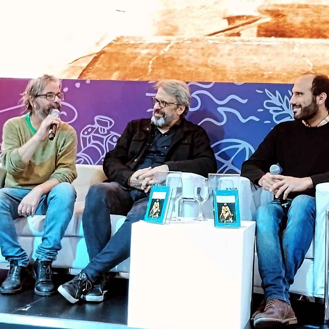 Ayer, presentación del Libro #proyectofrankenstein de Luciano Mansur en la <a href="/ferialibro/">Feria del Libro</a>
Stan <a href="/CulturaPBA/">Instituto Cultural de la Provincia de Buenos Aires</a> gracias ! Con <a href="/AugustoGabx/">AugustoGabx</a> Roman Lamas 
#FeriaDelLibro #filba #institutoculturalpba