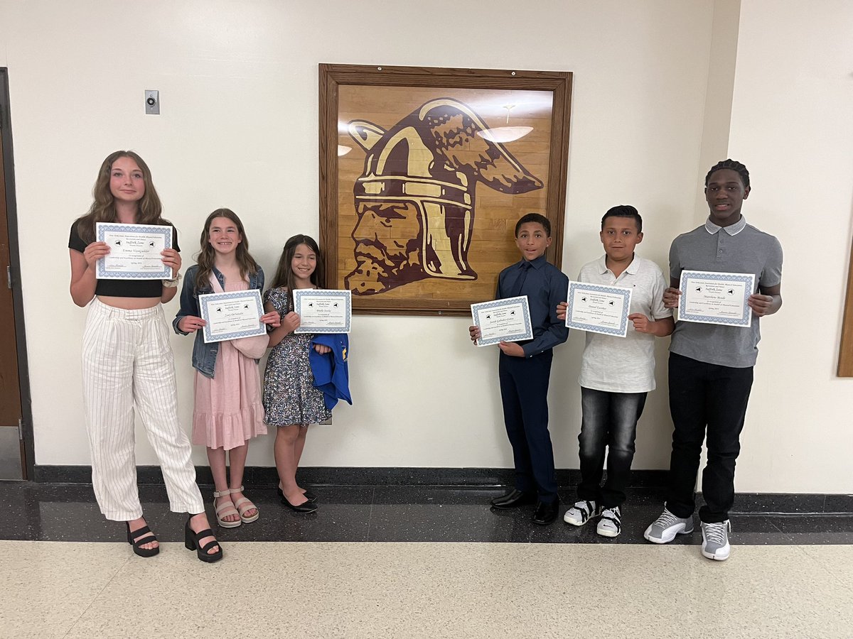 Congrats to our @BayShoreSchools students who were honored by @SuffolkZone as outstanding Physical Education Students! @GardinerManorES @SouthCountrySch @BayShoreMSPE @BayShoreMSLrnrs @Greater_LI