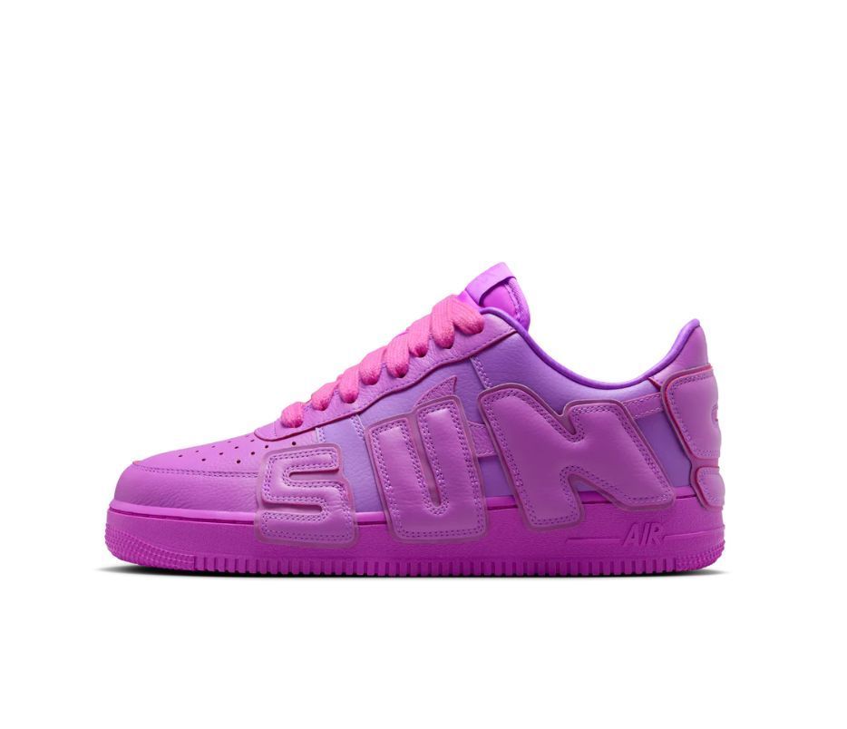 Sneaker Shouts™ tweet media