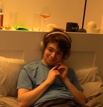 DrakeDiAngelo's tweet image. #Tubbathon #tubbathon2024 #drunkathon something about a virtual haircut? Who even knows lmao