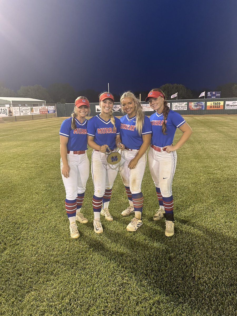 MSC_Softball's tweet photo. Aggie Award🤠: Haeley Vasquez &amp; Dara Hamlin

Chain Gang⛓️: Kennedy Lord, Bella Butler, Shay Midgley, &amp; Haili Igou https://t.co/JOeKXcTRSv