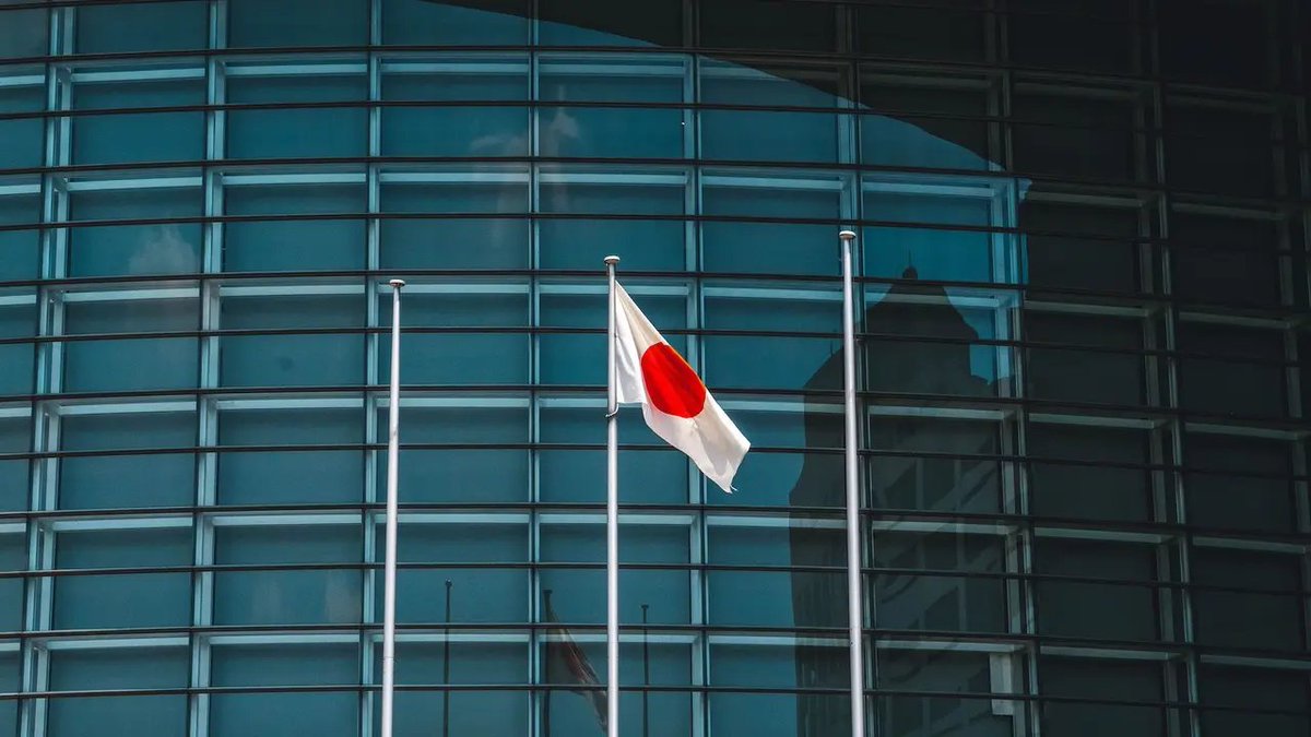 Japan is considering implementing tax incentives to encourage companies to repatriate foreign profits into yen, according to the Sankei newspaper.
.
.
.
#Japan | #Yen | #TaxIncentives
republicworld.com/business/marke…