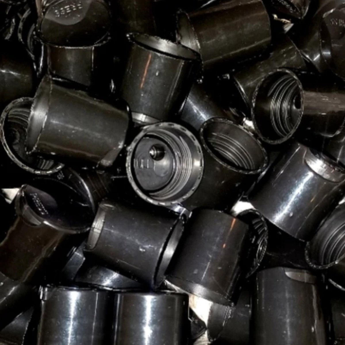 24/410 Black Unlined Dispensing Disc Caps | Quantity Per Package: 125 tuppu.net/de5f945d #handmadecandles #aromatheraphy #candleoils #explorepage #glitter #candlemaker #Warehouse1711 #dtftransfers #24410DiscCaps