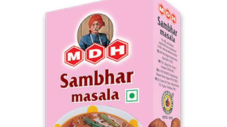 हम एनर्जी ड्रिंक के नाम पर शक्कर पी रहे हैं।

हम MDH-Everest मसाले के नाम पर कीटनाशक खा रहे हैं।

हम जिन पतंजलि के प्रोडक्ट का इस्तेमाल करते हैं वो बैन हो गए।

पता चला कि कोविशील्ड वैक्सीन हानिकारक है।

हम जो फल-सब्ज़ी खाते हैं उनमें इंजेक्शन लगा है। 

नेस्ले बेबी फूड्स में