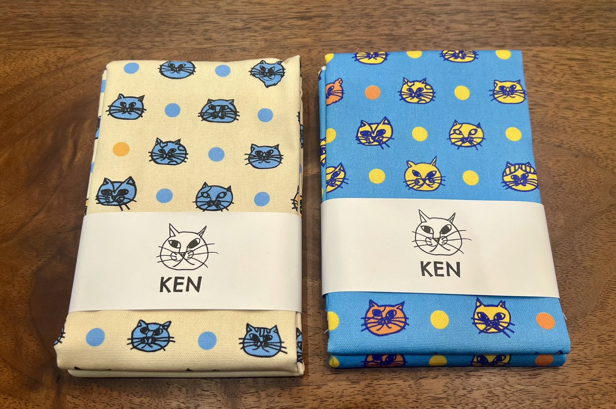 omochi_nam01's tweet photo. ＼🧵KENの作品が生地になりました🧵／
マスカットねこに、いちごネコ🍓 クリームソーダねこに、オムライスねこ🐱✨  ユザワヤさん、クラフトハートトーカイさん、イオン（パンドラハウス）さんにて販売されております✨ オンラインショップはコチラ↓↓↓
【ツクリエさん】https://t.co/fe3emmT4KN https://t.co/VFq3eXY1G7