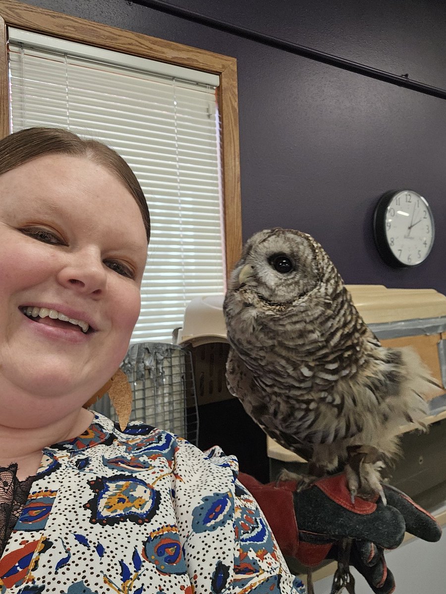 Yep, I even took a selfie with Luna! Thanks, Naturalist Katie 🙂🦉 #itsagreatplacetostart #acttheplacetobe #principallife #inmyprincipalera