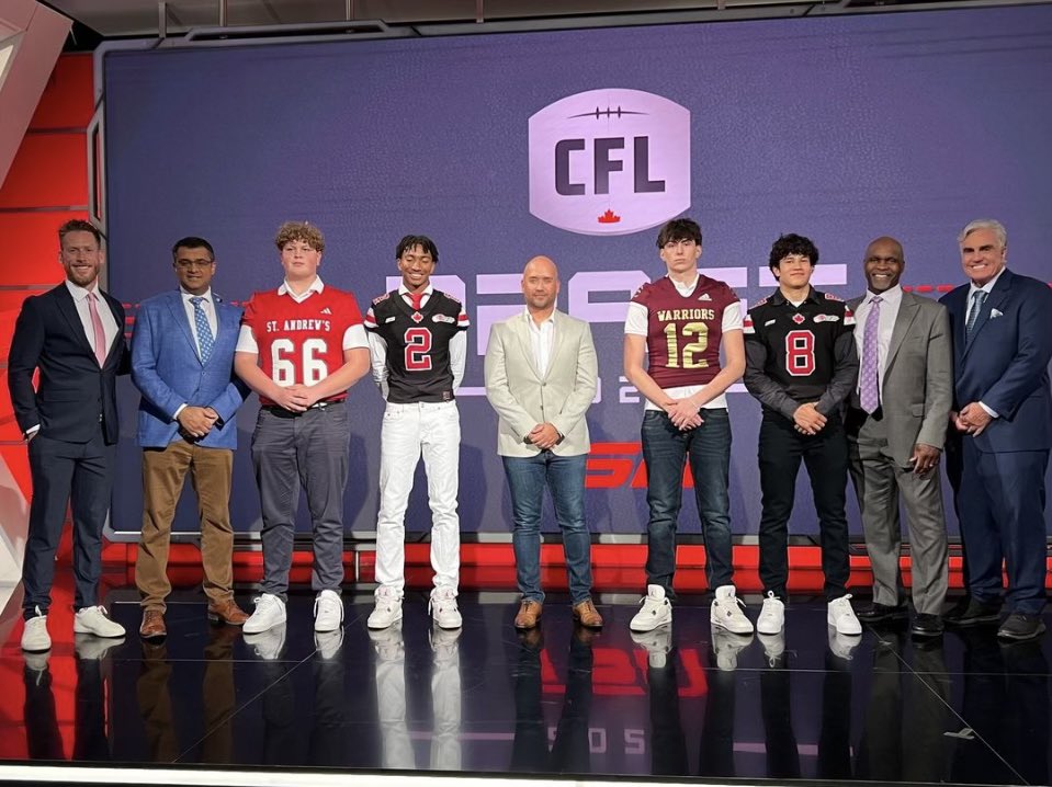 Congratulations to Class of ‘26 OL @CMedcalf54315 who represented @standrews1899 on @TSN_Sports tonight during the @CFL draft. Carson was selected and will be playing in the @CFCProspectGame on May 31st! #bilaidir S acrifice A spire C ommit