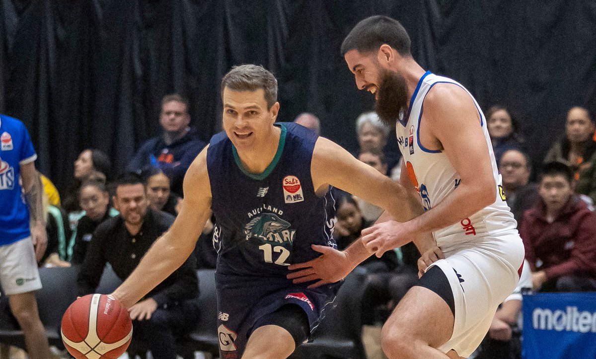 A huge congratulations to first year Tuatara player Kirk Penney on his induction into the FIBA Hall of Fame.
Read the story: tuatarabasketball.com/penney-elected…
#TuataraBasketball #TuataraNation #SalsNBL @nznbl @skysportnz