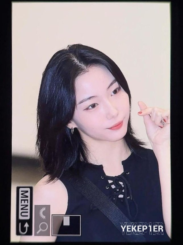 YEKep1er's tweet photo. 240501 出國預覽
#kep1er #seoyoungeun #youngeun #徐永恩 #서영은 #ソヨンウン #케플러 #kep1ian #永恩 #girlsplanet999 #영은 #케플러영은 #WADADA #up #wefresh #giddy #magichour #galileo https://t.co/7BBWZ6VJNl