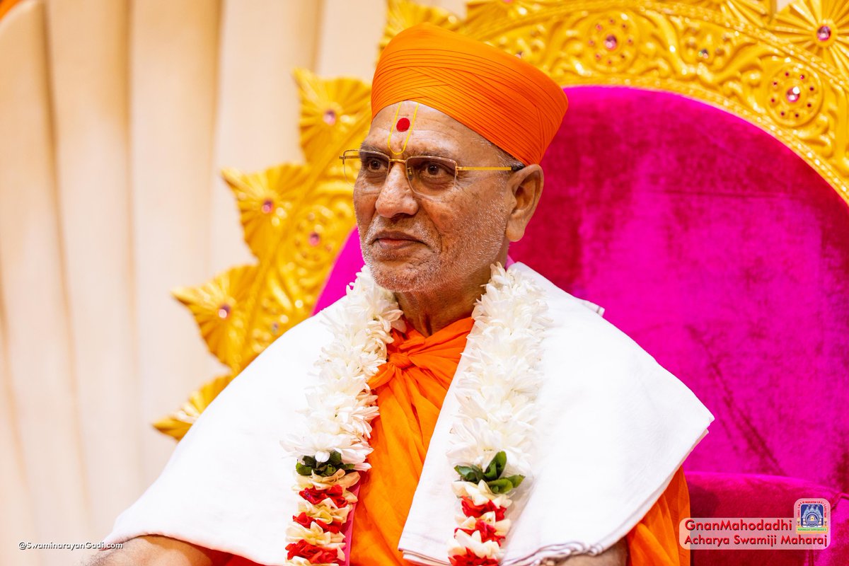 Divine darshan of our beloved #GnanMahodadhi Acharya Shree Jitendriyapriyadasji Swamiji Maharaj. #AcharyaSwamijiMaharaj #SwaminarayanGadi #ManinagarMandir