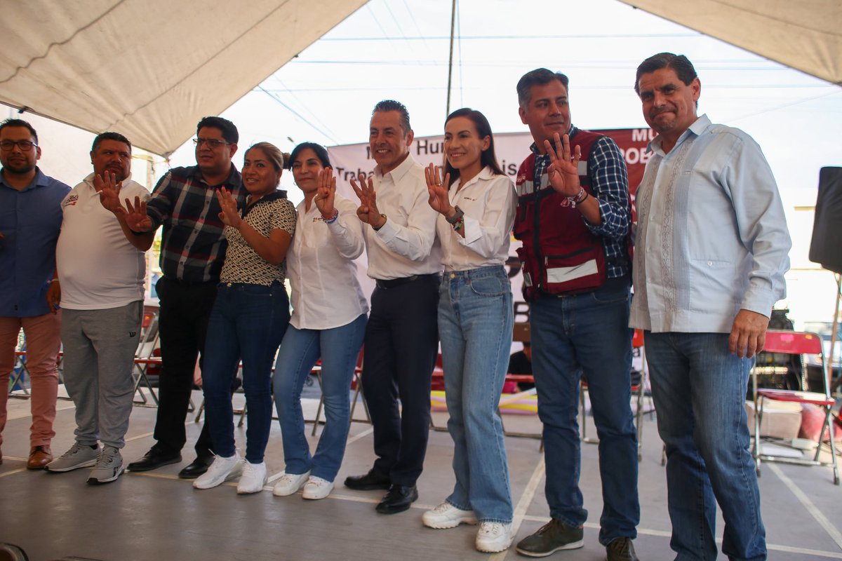 🏳️ ¡En #Puebla se celebra en grande a los niños y a las niñas! Agradezco a @MSilvaRuiz, candidata a la Sindicatura Municipal por asistir en representación de nuestro proyecto al “Festejo del Día del Niño”🥳, organizado por la Asociación Civil Musas Poblanas A.C., en el Mercado