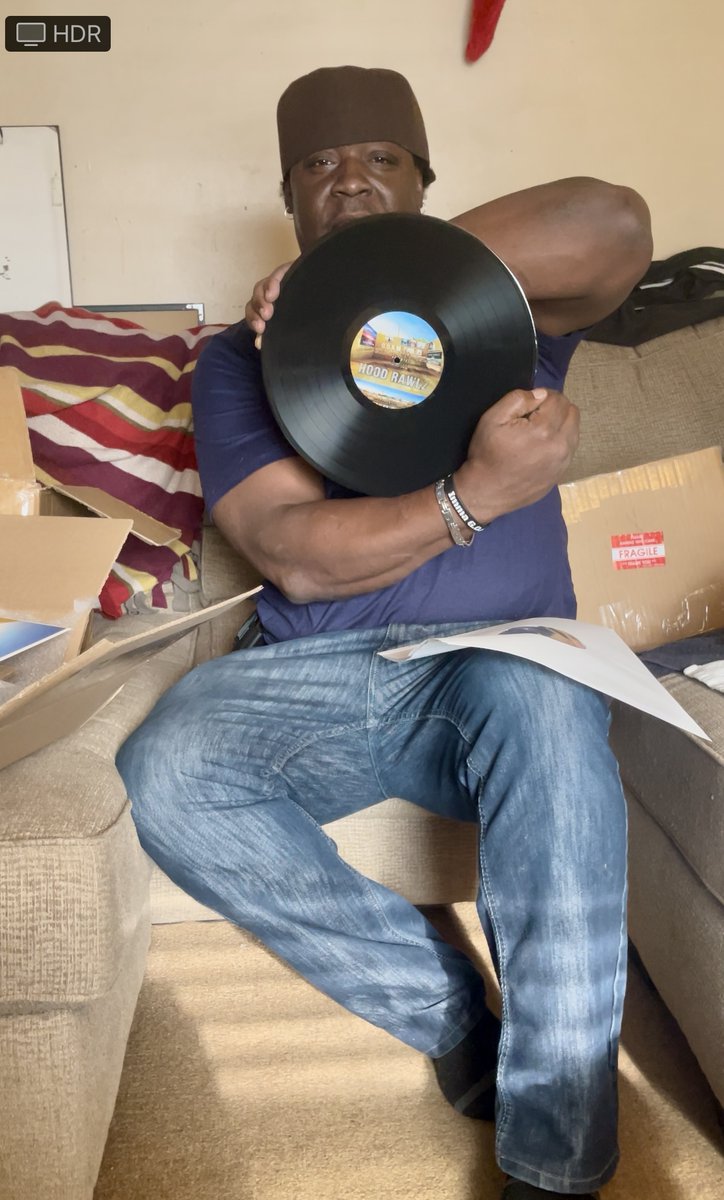 Breakin the mold! New Hood Rawlz album drops 6/19/2024 exclusively on vinyl & CD. Get ready 2 owna piece of music that was born from love of the art. Stay tuned 4mo details! 🎶🔥 
#HoodRawlz #mistawoosaa #VinylRevival #CDCollectors #GDSmusic #DTC #indieartist @Greenwood_DS