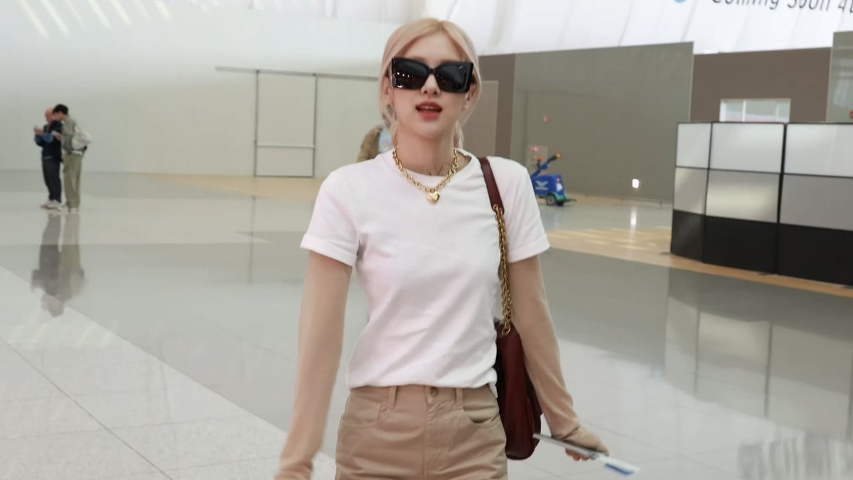 have a safe flight our rosé!