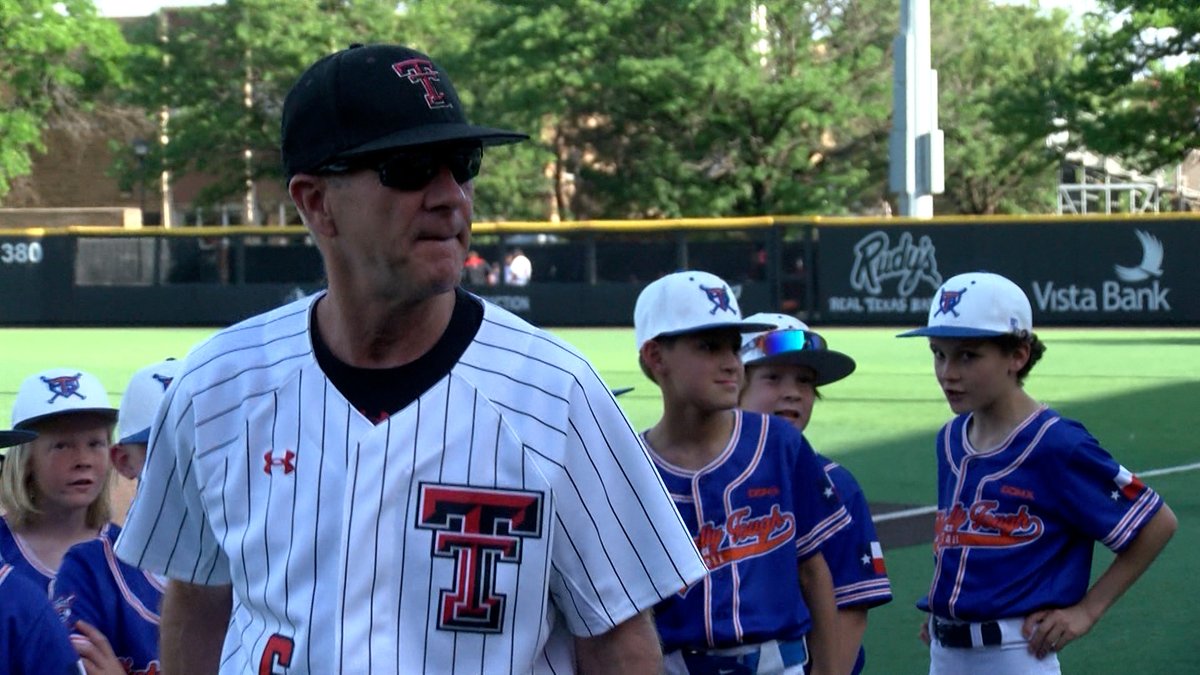 Texas Tech reaches the 30-win mark for the 10th straight season with Tuesday's 11-6 win over UTRGV.

The victory is also the 450th of Tim Tadlock's Texas Tech career.