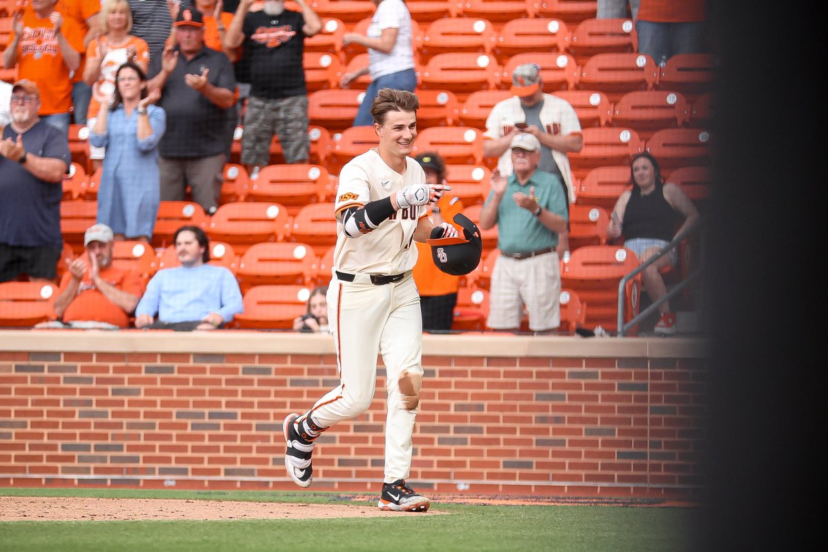 📸: you dropped a bomb on me (9x) #okstate