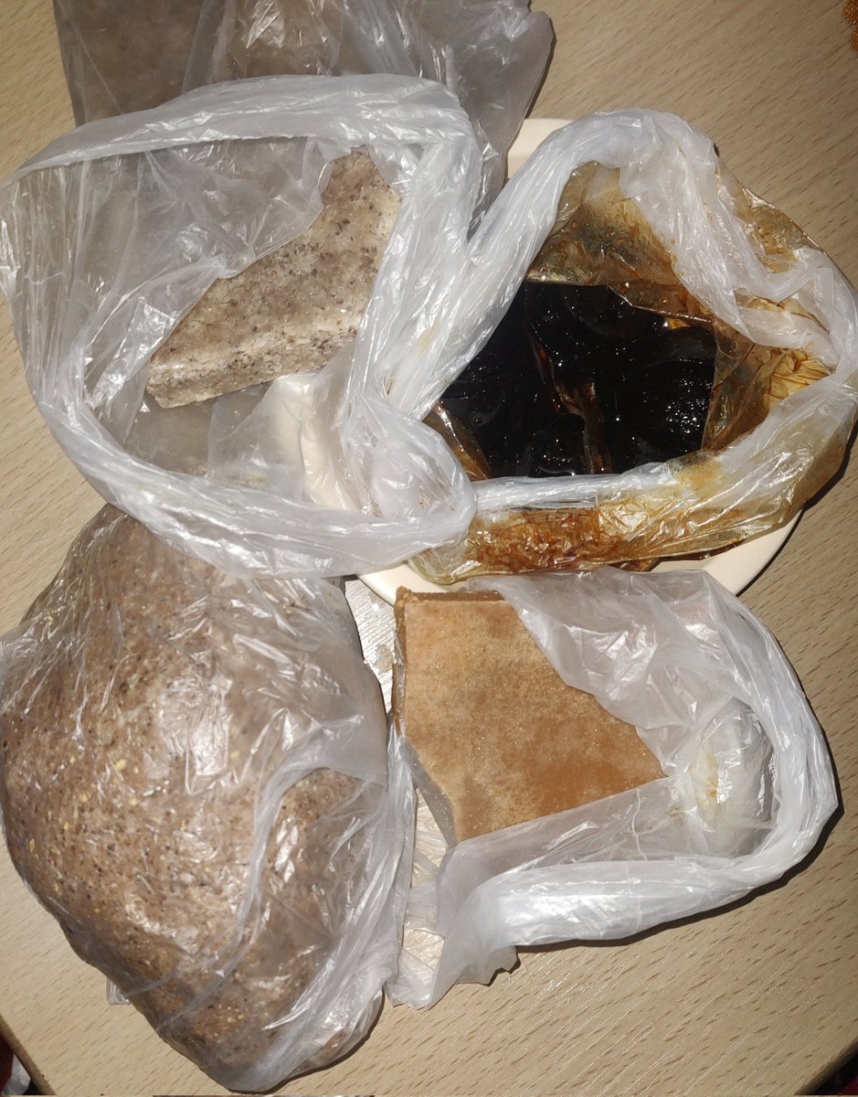 InsectoRuidoso's tweet photo. Y que me llegan antes los reyes magos, saludos @_ChelseaGuzman @hiramberman @CharlyLevi @DioscoZurita ya viendo el juego de los @OlmecasTabasco, me llegó mi #Pozol, #DulcedeLeche, #DulcedeCoco, y #OrejadeMico, ahora sí me siento en #Villahermosa #Juegodebeisbol y mi #Pozol https://t.co/ugoeQ7laoc