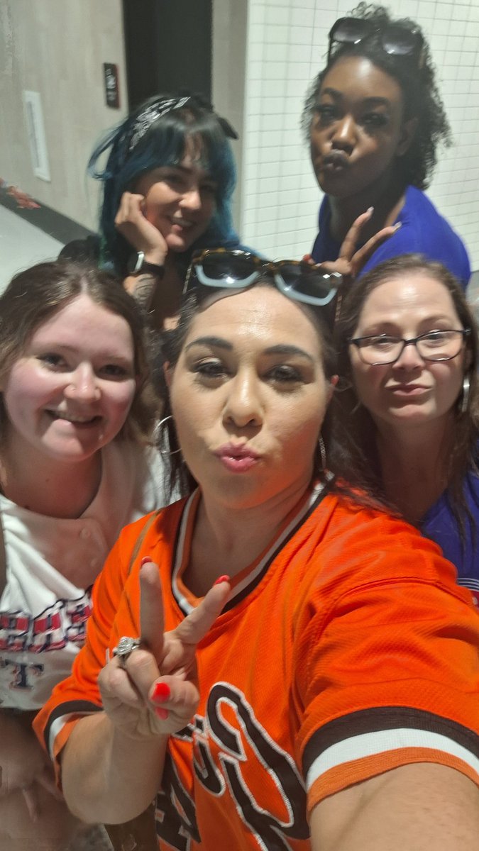 Chilis outing at the Rangers game ! We had a blast ✨️❤️ #ChilisLove