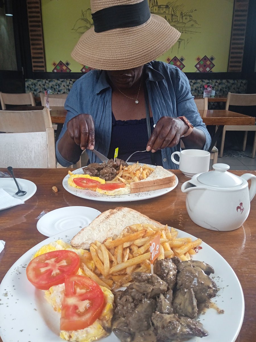 leemadzvamuse's tweet image. 4/12.  ...she shall not fail ! 
Psalms 46v5 ! ❤️