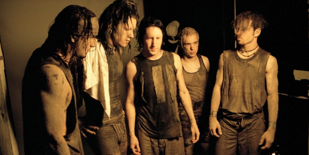 Rewatching Nine Inch Nails’ utterly iconic Woodstock 94 set. One for the record books. Played against expectations, unhinged, imperfect, theatric, and cathartic. All the things that rock n roll should ideally be.