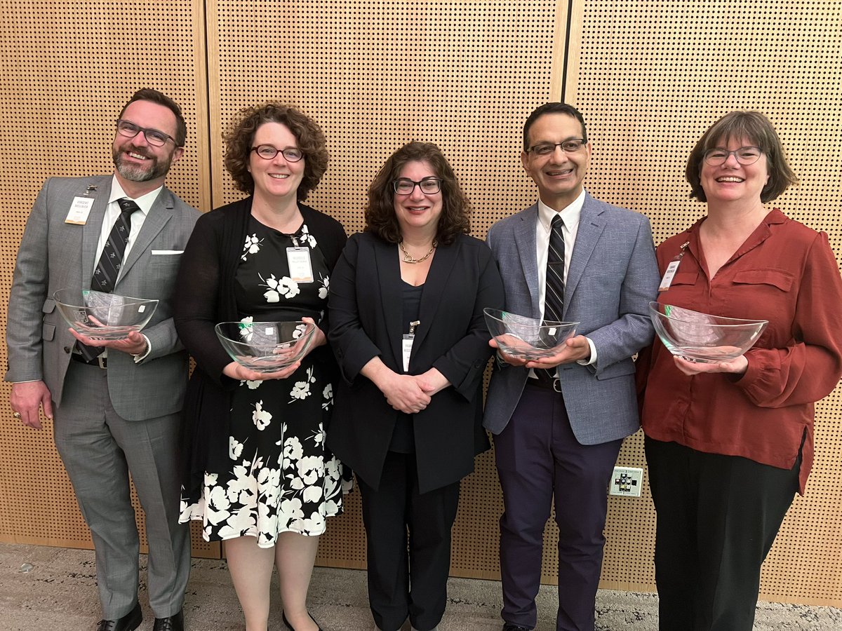 Congratulations to the Dean’s Impact Award winners @MIRimaging - for impact in mentorship and sponsorship! @sanjeevbhalla @tlsmit1 @Michell52471655 Also Drs. Mellnick, Dehdashti, and Shokeen. TY to @RShellhaasMD for organizing the event!