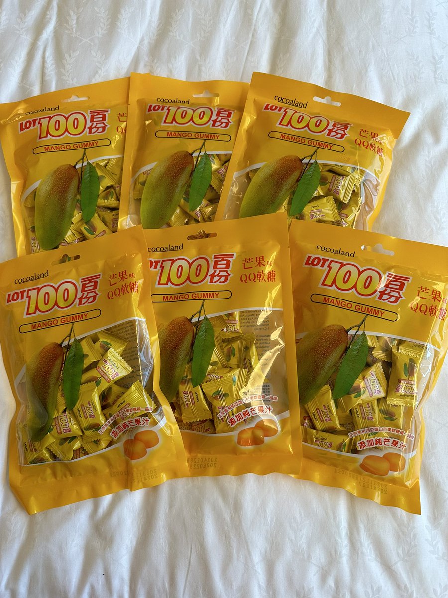 earn_miles's tweet photo. 台湾のカルフールでLOT100のグミ見つけた💖 https://t.co/4cNLvEmTpS
