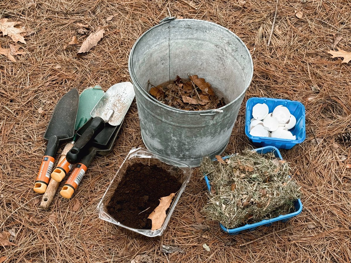 fourth grade had so much fun on our field trip this month at the Forest Resource Education Center in Jackson learning about compost, bees, & benthic macroinvertebrates 🐝🍄🍂🪱