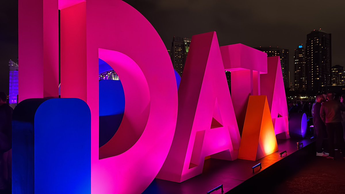 Naveenlk19's tweet image. #datanight #tableau #conference #datafam