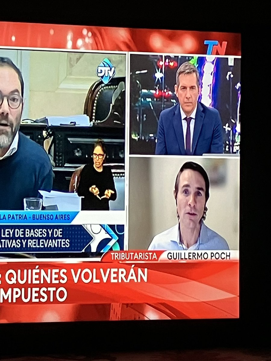 claudia pombo 😻🦆 tweet media