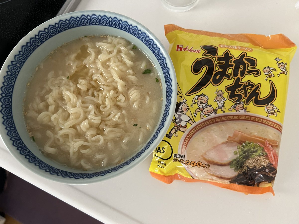 お昼はうまかっちゃん🍜 やっぱい、オリジナルが美味かぁ！😌