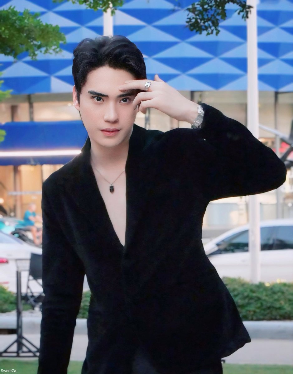 เธอคือความรัก เธอคือหัวใจ🥰❤
#TEeThanapon #ตี๋ธนพล
#TEeJarujiWorld