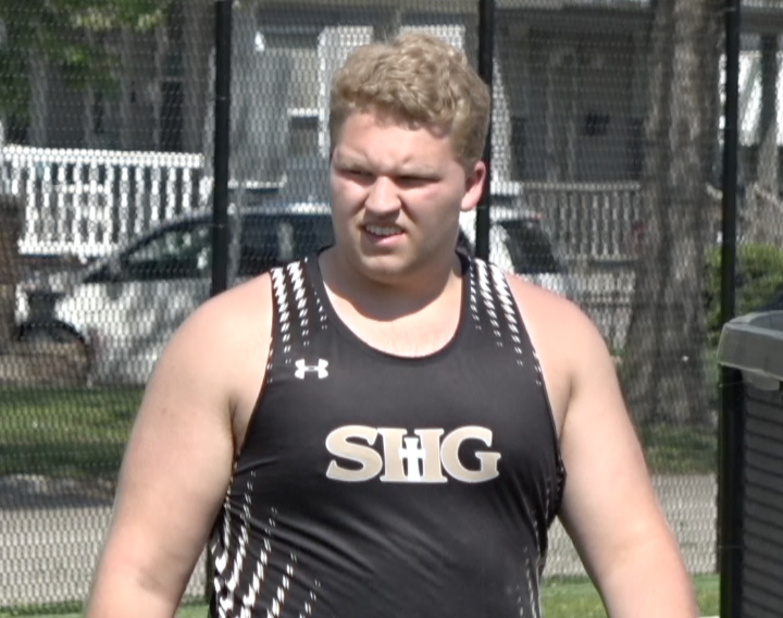 Channel1450com's tweet photo. Memorial Stadium hosted Boys and Girls City Track and Field yesterday afternoon. We have a combined 6 and half minutes of highlights from the event right here https://t.co/BXs7yg0JPs https://t.co/2faKghOUcn