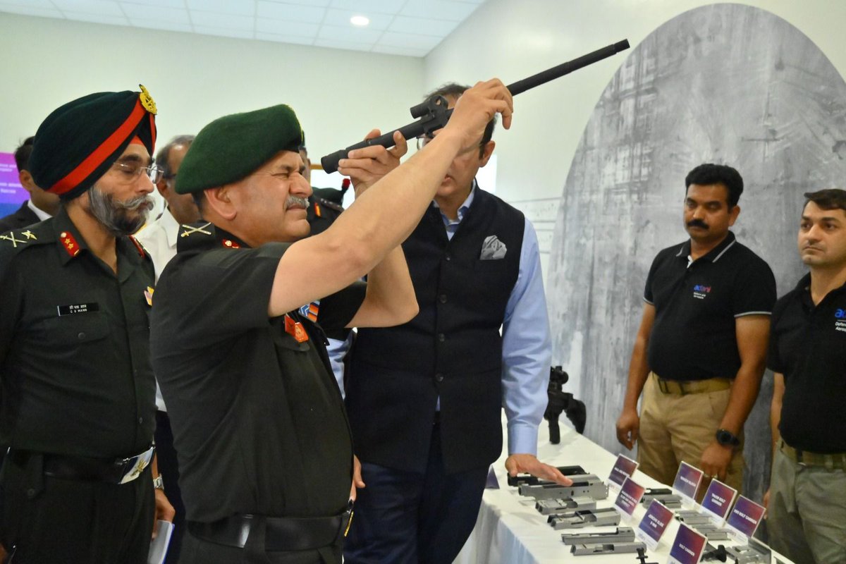 Lt Gen Upendra Dwivedi PVSM AVSM, the distinguished Vice Chief of Army Staff, who recently visited Adani Ammunition complex in Kanpur. The visit marks a significant milestone as it underscores our commitment to strengthening India’s defence sector.