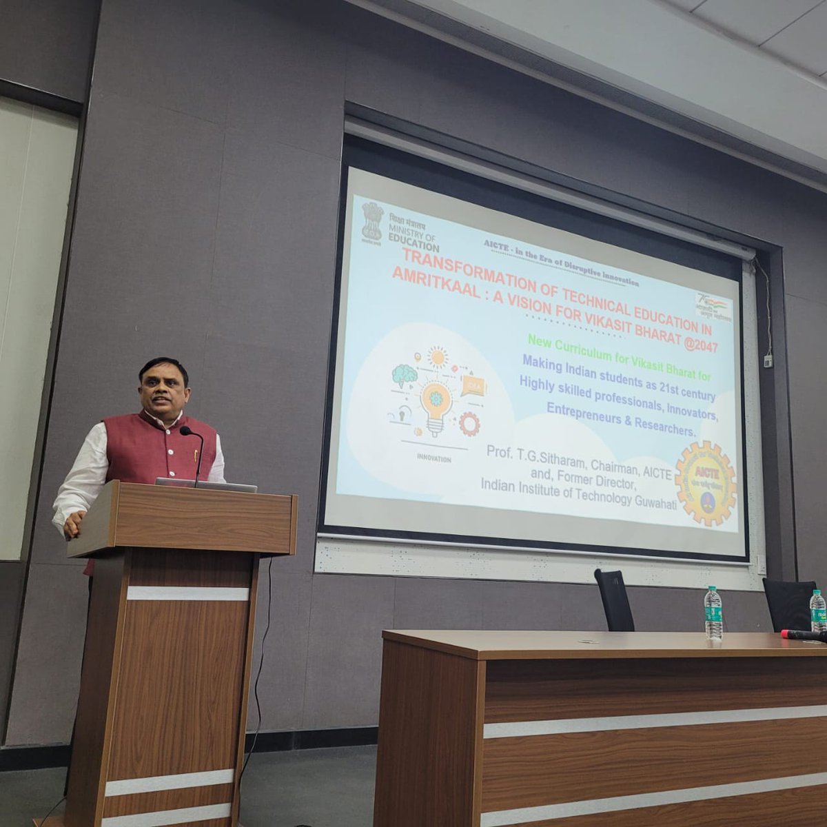 AICTE Chairman Prof. @SITHARAMtg addressed at the International Conference on Sustainable Infrastructure: Innovations, Opportunities & Challenges (#SIIOC2024), organised by @surathkal_nitk. He emphasized the pivotal role of #SustainableInfrastructure in a nation’s development.